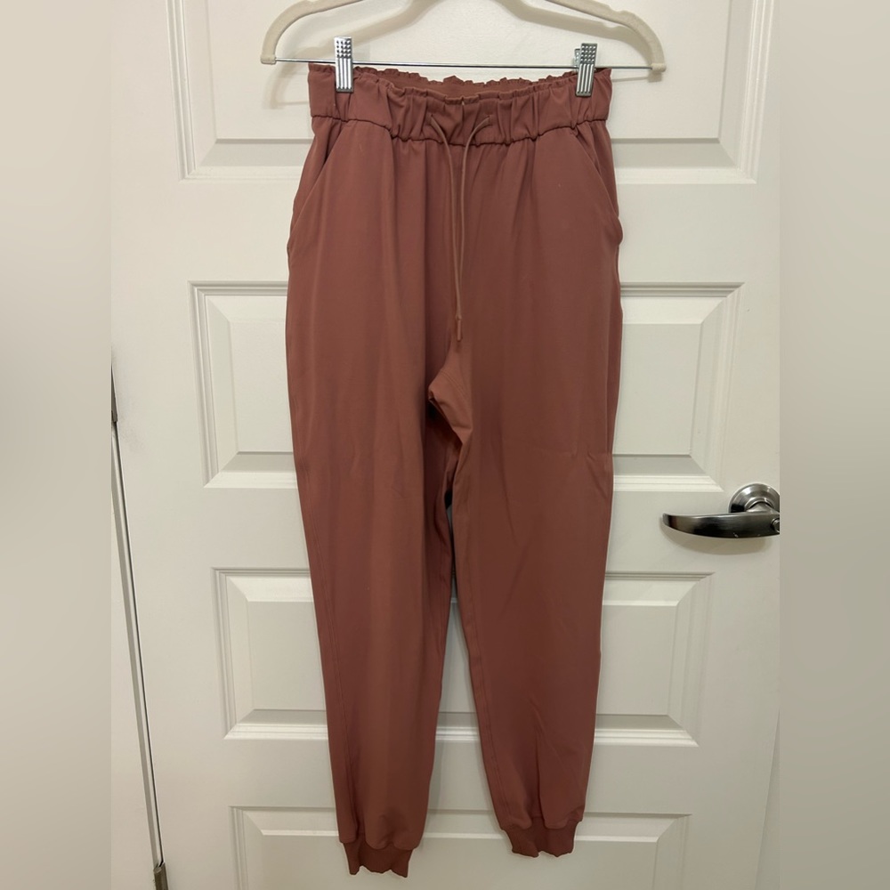 women’s high rise stretch jogger size small, blush pink